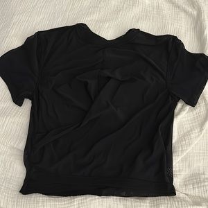 Lululemon workout top